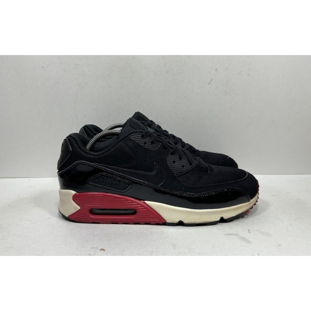 Nike Air Max 90 Essential Black Red White 537384-066 Men's Size 10.5 Shoes